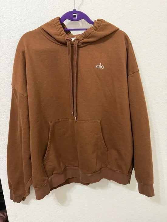 Alo Accolade Sweatsuit Set - Picture 2 of 7